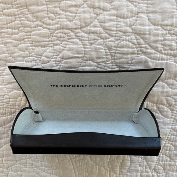 Salt Black Sunglasses Case - Picture 4 of 4